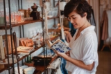 How Can I Choose the Perfect Book as a Gift?